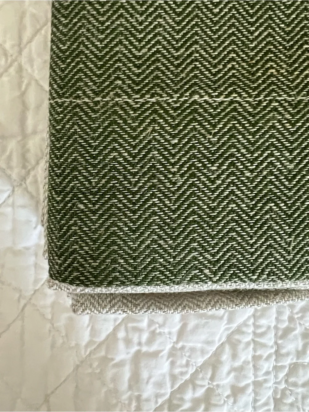 NWT CRATE & BARREL Green Linen Stripe Napkin Set